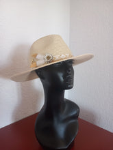 FEDORA 'Ivory Elegance'