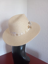 FEDORA 'Ivory Elegance'