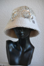 CLOCHE: 'SILVER FLOWER'