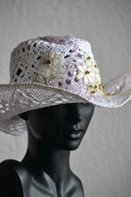 FEDORA 'TENDER BLOOM'