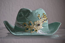 FEDORA 'TURQUOIS MAJESTY'