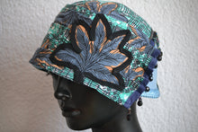 CLOCHE 'DANCING LEAVES'