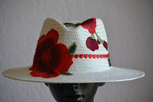 FEDORA 'DESERT ROSE'