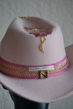 FEDORA 'ROSE WILDFLOWER