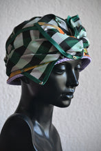 CLOCHE 'EMERALD DUCHESS'