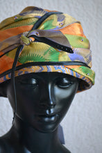 CLOCHE 'PALM OASIS'