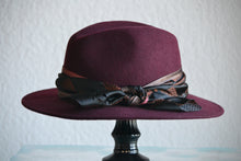FEDORA 'BORDEAUX OBSIDIAN'