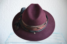 FEDORA 'BORDEAUX OBSIDIAN'