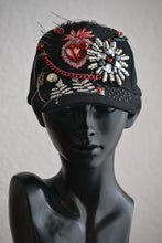 CAP ' BLACK HEARTBEAT'