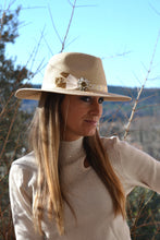 FEDORA 'Ivory Elegance'