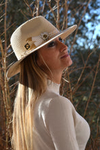 FEDORA 'Ivory Elegance'