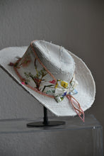 FEDORA 'WILDFLOWER RODEO'