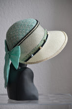 SUMMERHAT 'TURQUOIS HONEY'