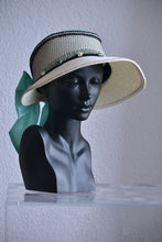 SUMMERHAT 'TURQUOIS HONEY'